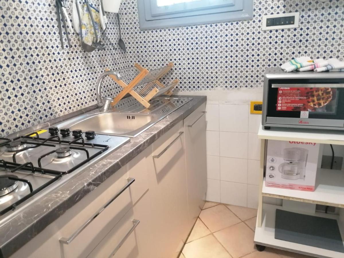 La Casina Giramondo Di Ele Viareggio Buitenkant foto