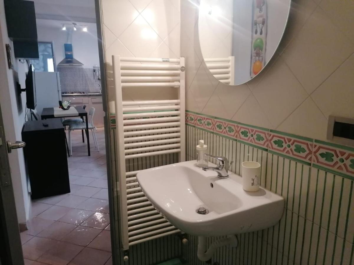 La Casina Giramondo Di Ele Viareggio Buitenkant foto
